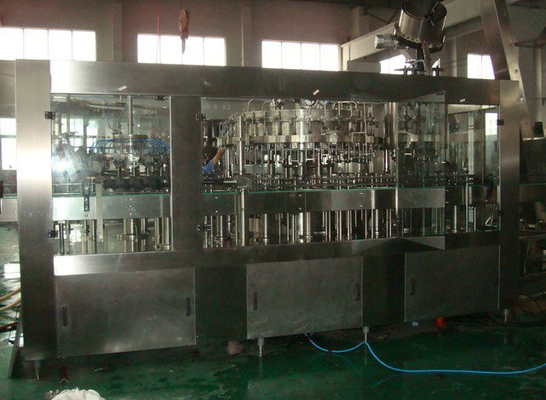 Full Automatic Beer Filling Machine for Glass Bottle / ROPP Cap , SUS304 Stainless Steel